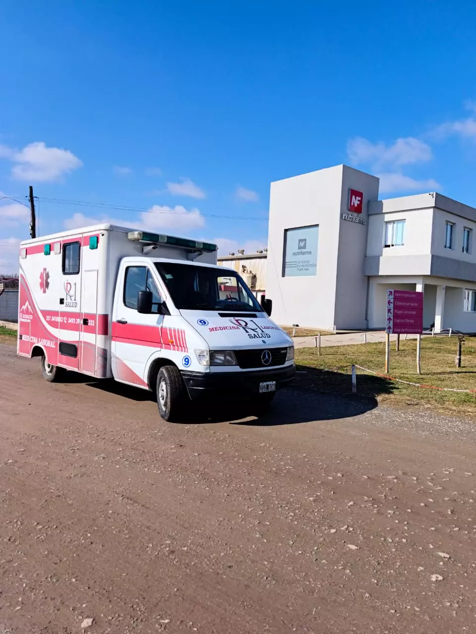 Unidad móvil de R1 Salud para empresas en Córdoba